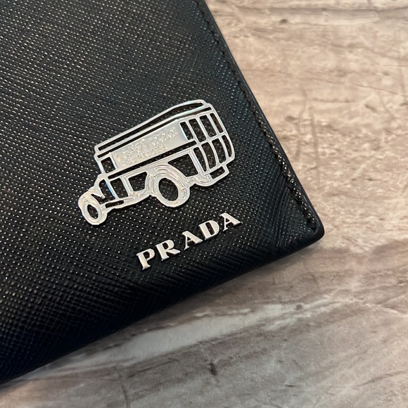 RARE Prada Saffiano Leather Wallet Clutch - Picture 2 of 8